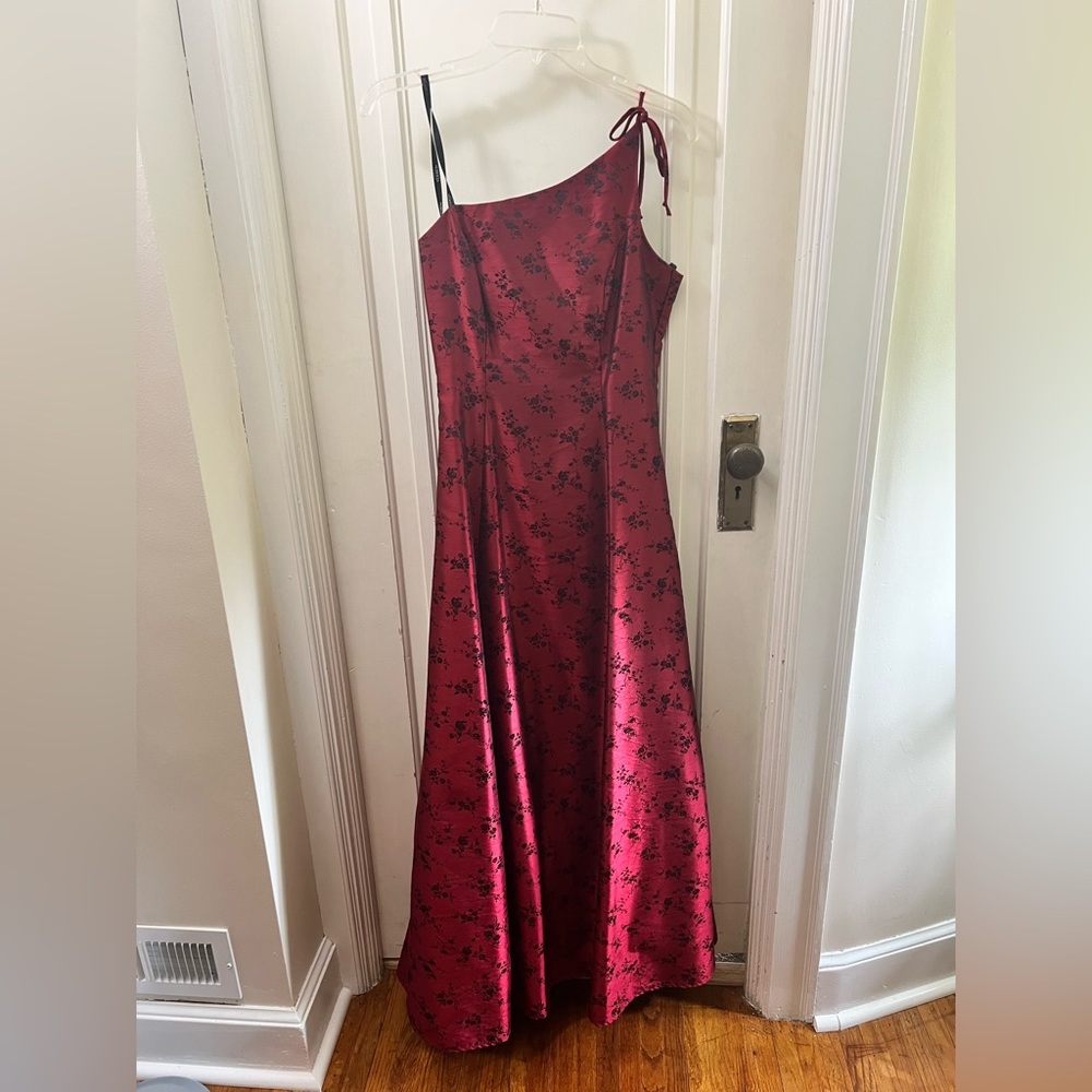2000s Prom/Special Occasion One Shoulder Floor Length Dress
